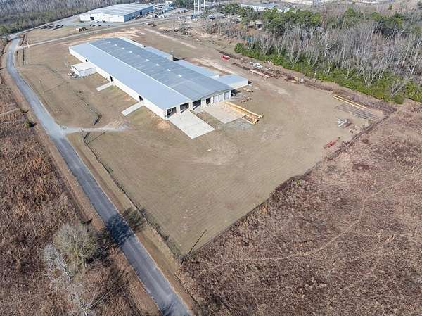 17.6 Acres of Commercial Land for Sale in McRae, Georgia