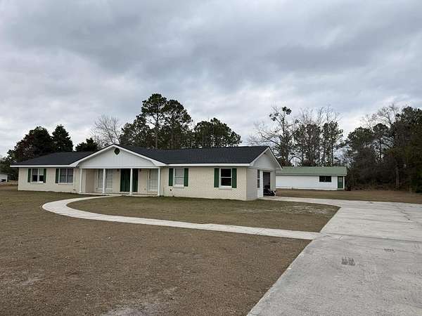 1.84 Acres of Residential Land with Home for Sale in Baxley, Georgia