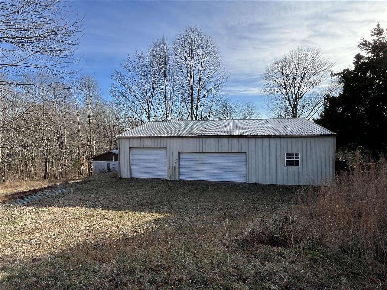 1.5 Acres of Land with Home for Sale in Scottsville, Kentucky