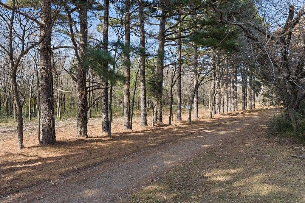 9.87 Acres of Residential Land for Sale in Ardmore, Oklahoma