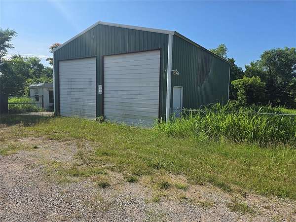 1.49 Acres of Improved Commercial Land for Sale in Shawnee, Oklahoma