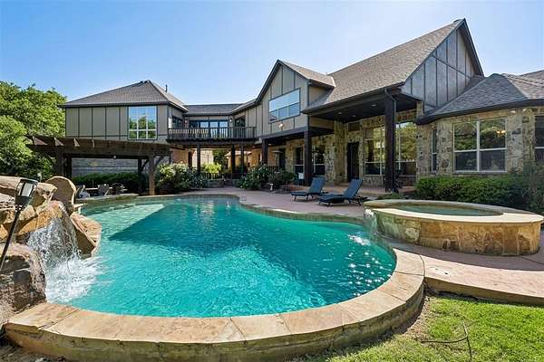 6.23 Acres of Land with Home for Sale in Arcadia, Oklahoma