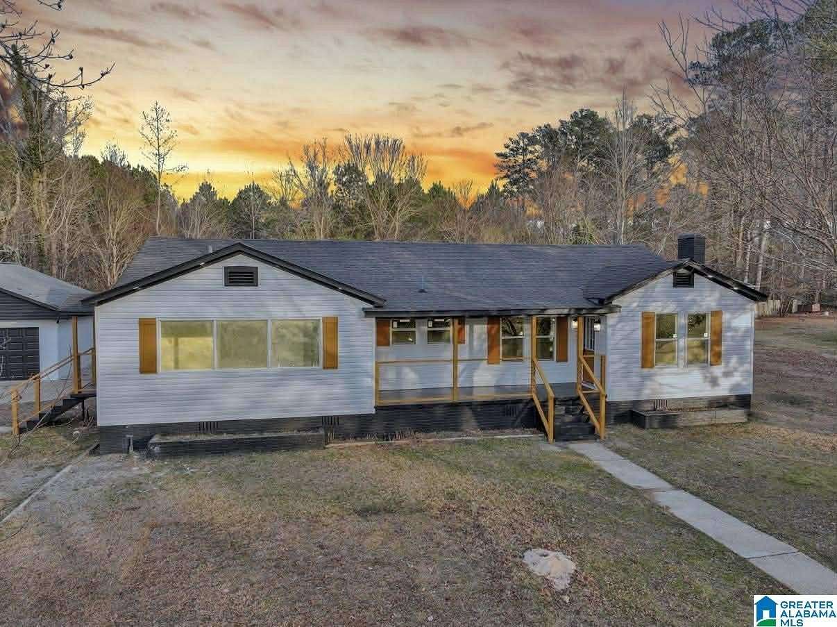 3.5 Acres of Residential Land with Home for Sale in Glencoe, Alabama