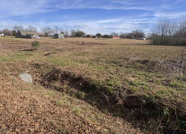 2 Acres of Residential Land for Sale in Mount Vernon, Texas