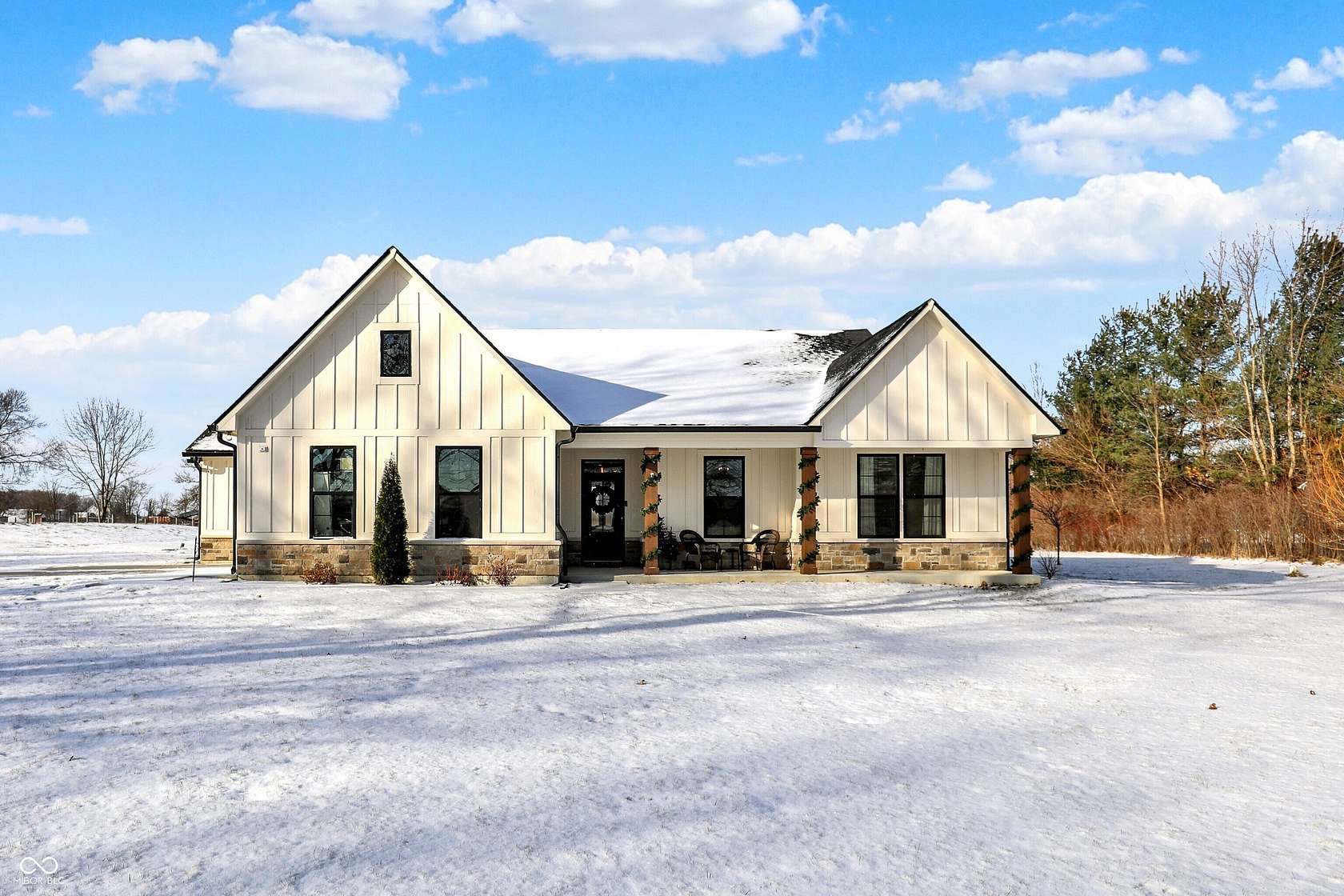 7 Acres of Residential Land with Home for Sale in Brownsburg, Indiana