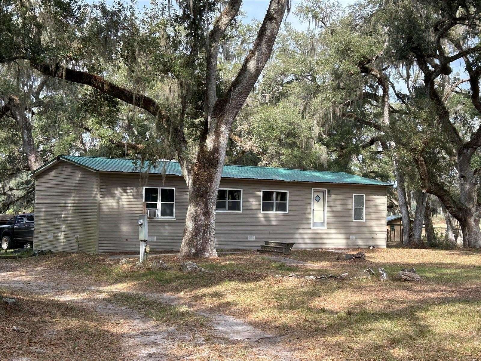 5 Acres of Land with Home for Sale in Williston, Florida