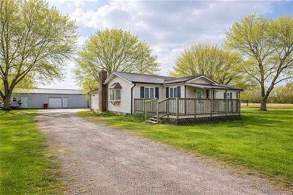 1.6 Acres of Land with Home for Sale in Columbus, Kansas