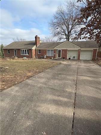 2 Acres of Residential Land with Home for Sale in Leawood, Kansas