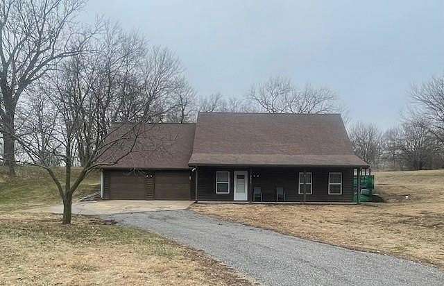 1.54 Acres of Residential Land with Home for Sale in St. Joseph, Missouri