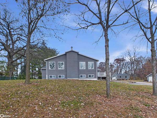 4.29 Acres of Residential Land with Home for Sale in Hamilton, Illinois