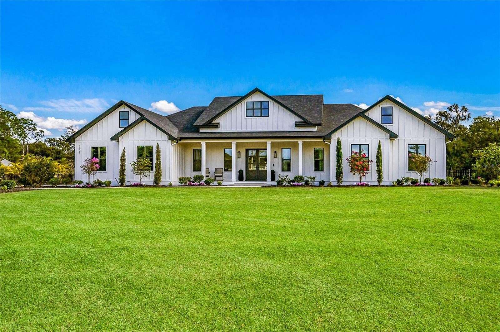 1.73 Acres of Residential Land with Home for Sale in Bradenton, Florida