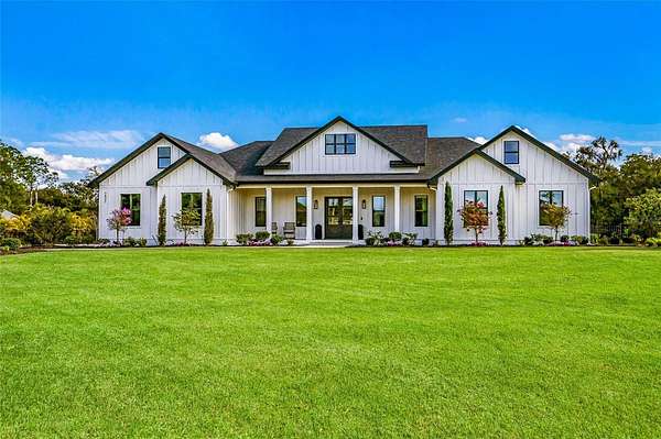 1.73 Acres of Residential Land with Home for Sale in Bradenton, Florida