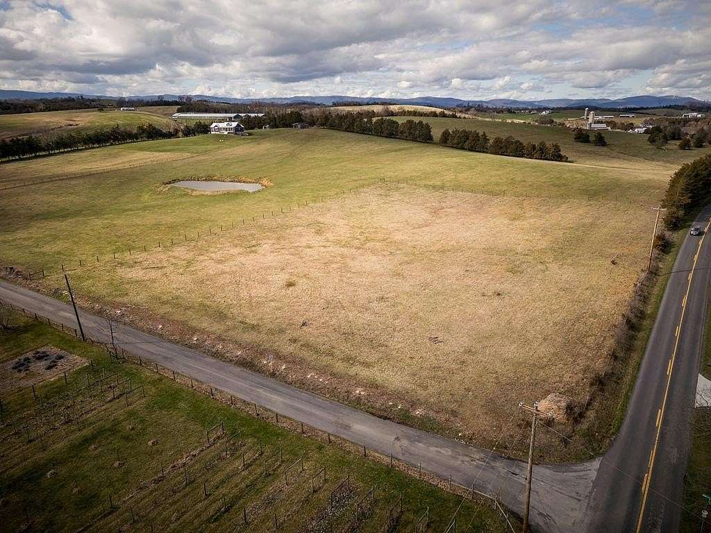 3 Acres of Residential Land for Sale in Weyers Cave, Virginia