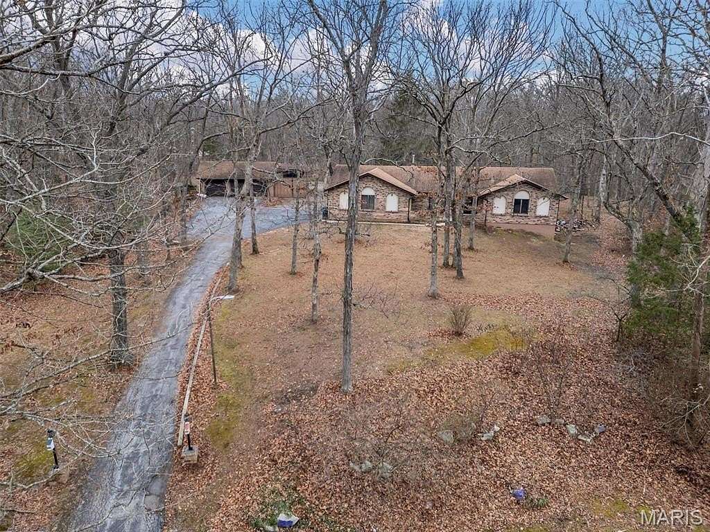 3.19 Acres of Residential Land with Home for Sale in Wentzville, Missouri