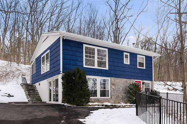 1.8 Acres of Residential Land with Home for Sale in Garrison, New York