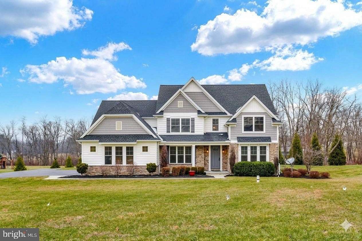 1.52 Acres of Land with Home for Sale in Harrisburg, Pennsylvania