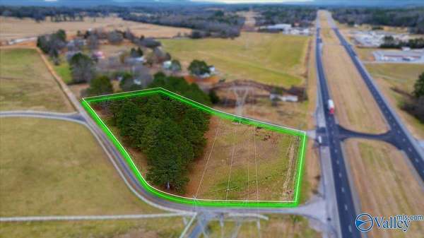 2.5 Acres of Land for Sale in Hollywood, Alabama
