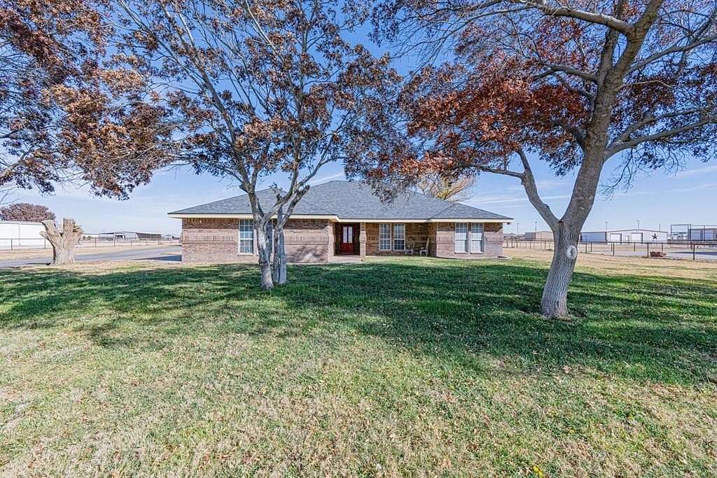 4 Acres of Residential Land with Home for Sale in Midland, Texas