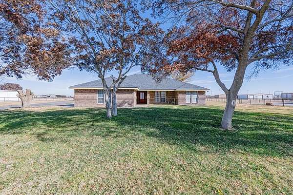 4 Acres of Residential Land with Home for Sale in Midland, Texas