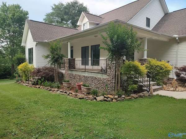 28 Acres of Land with Home for Sale in Horton, Alabama