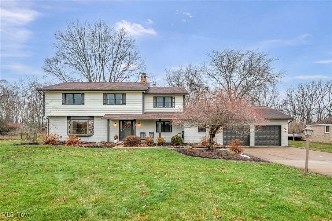 2.16 Acres of Residential Land with Home for Sale in Amherst, Ohio