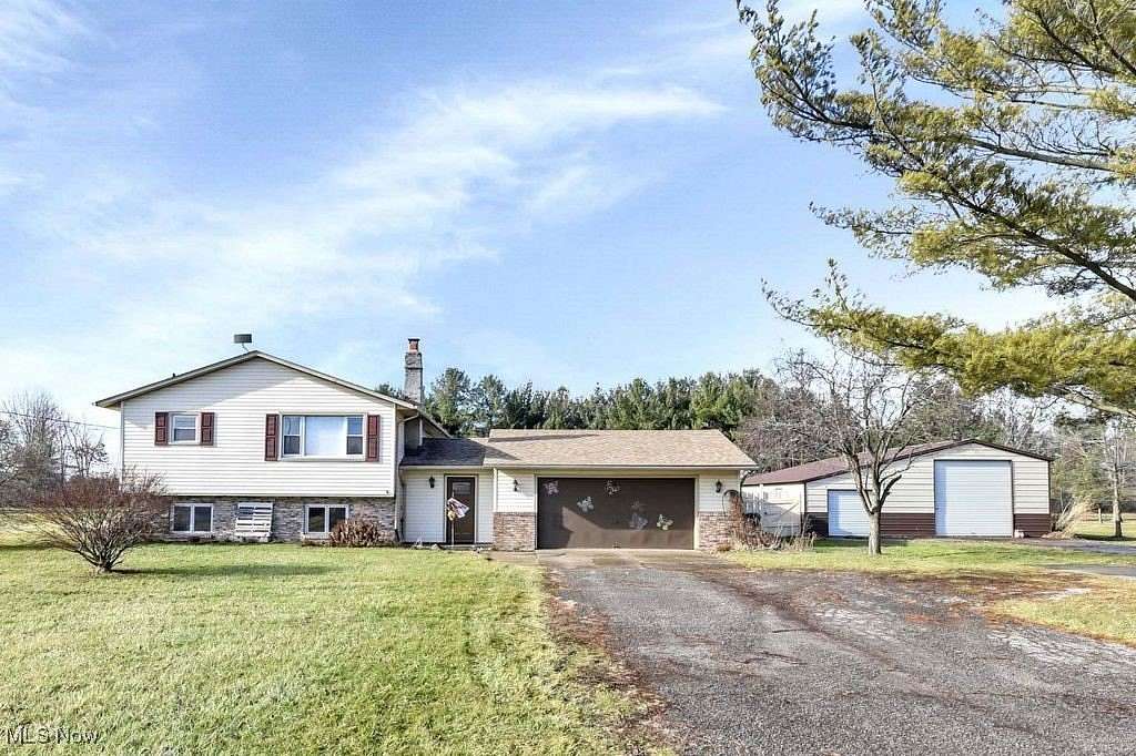 3.44 Acres of Residential Land with Home for Sale in Oberlin, Ohio