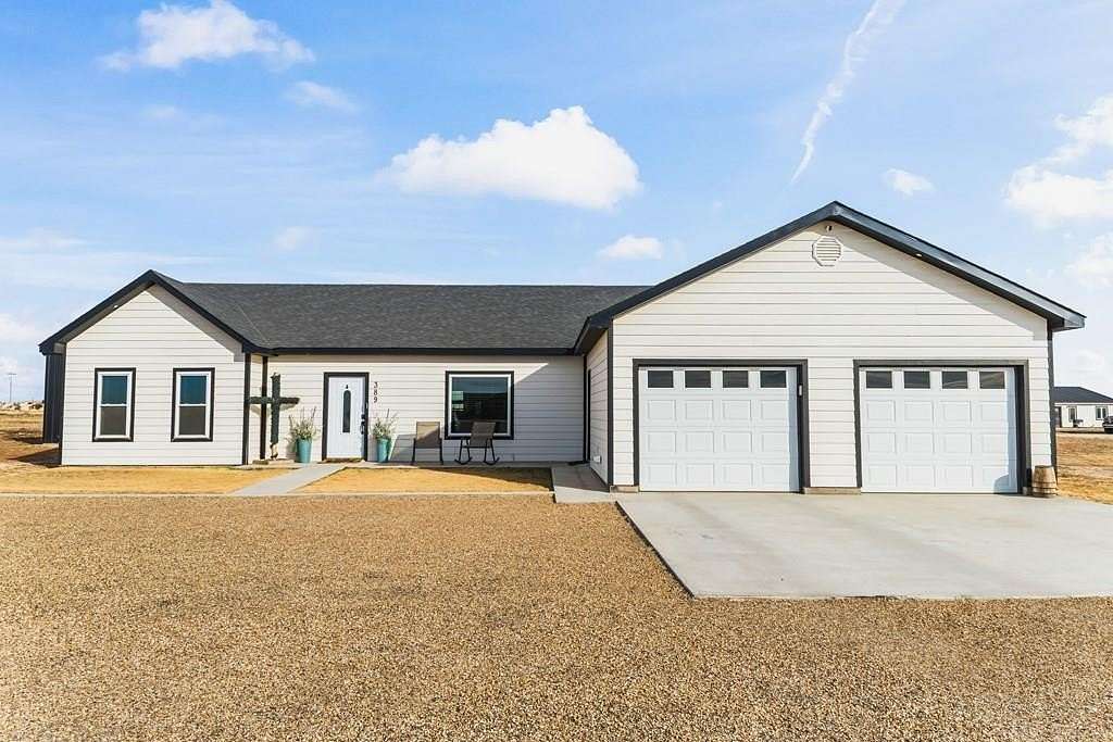 1.89 Acres of Residential Land with Home for Sale in Seminole, Texas