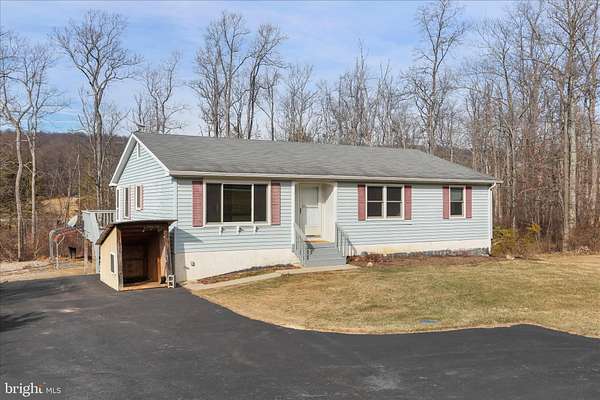 6.5 Acres of Residential Land with Home for Sale in Smithsburg, Maryland