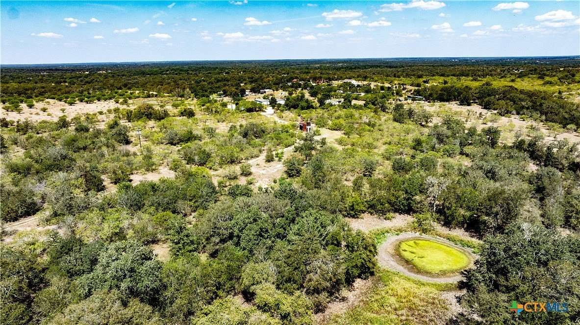 8 Acres of Land for Sale in Dale, Texas