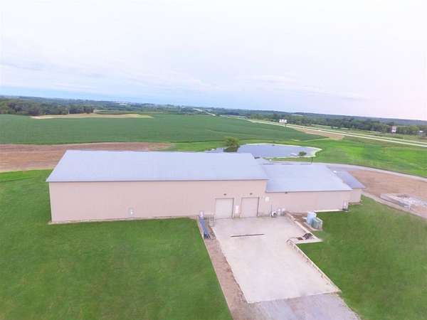 5 Acres of Commercial Land for Lease in Crawfordsville, Iowa