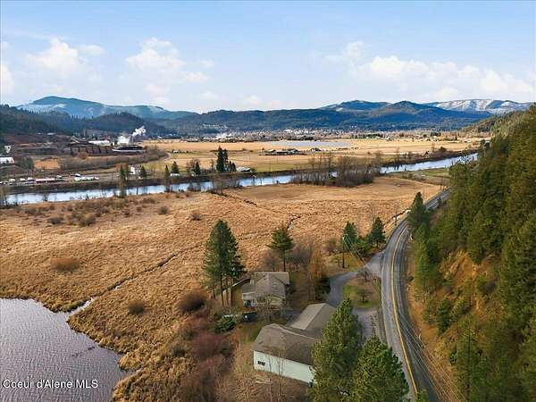 2.3 Acres of Residential Land with Home for Sale in St. Maries, Idaho