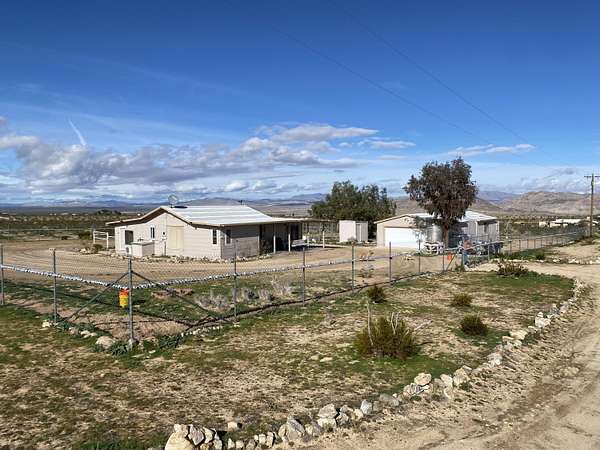 5 Acres of Residential Land with Home for Sale in Johnson Valley, California