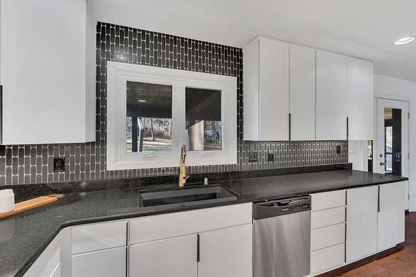 2.2 Acres of Residential Land with Home for Sale in Franklin, Tennessee