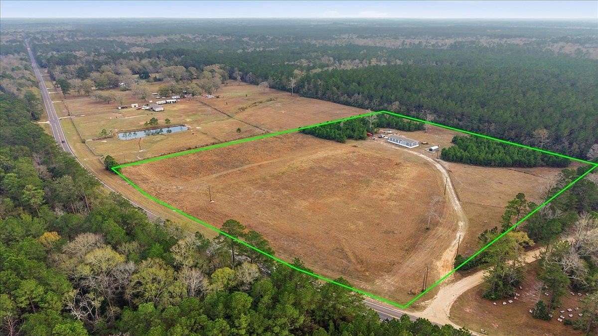 12.7 Acres of Land with Home for Sale in Warren, Texas