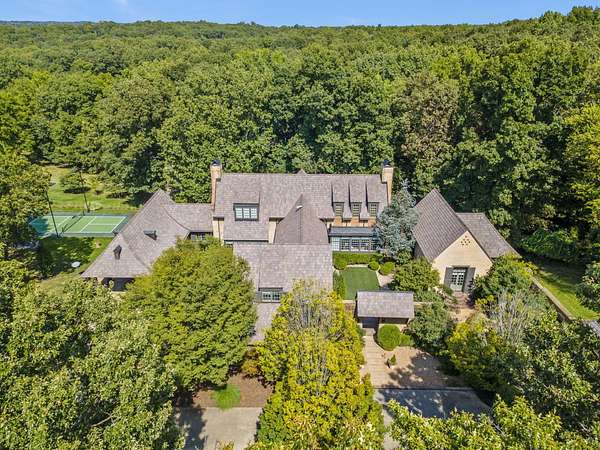 5 Acres of Residential Land with Home for Sale in Springfield, Missouri