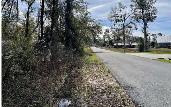 5.5 Acres of Residential Land for Sale in Jasper, Florida