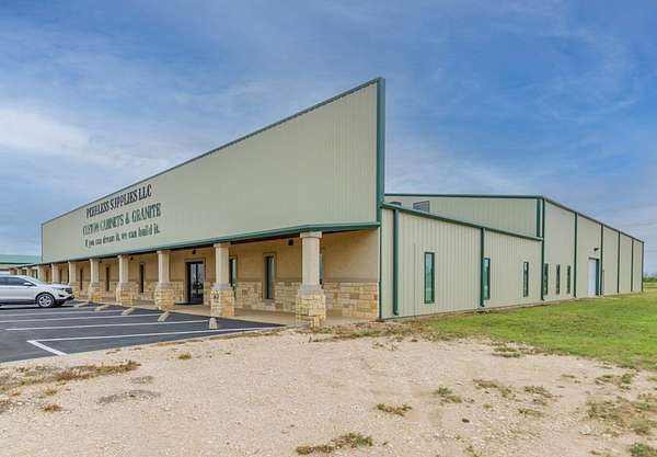 7.7 Acres of Commercial Land for Sale in Seminole, Texas