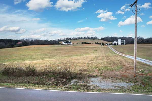 5 Acres of Residential Land for Sale in Charleston, Tennessee
