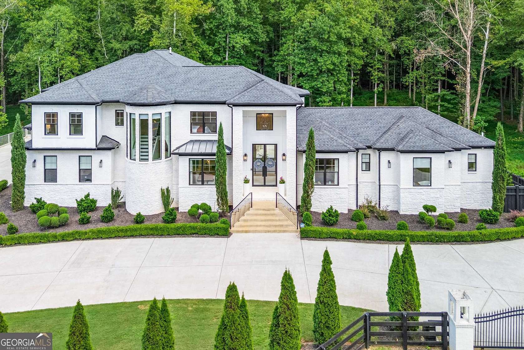 4 Acres of Land with Home for Sale in Alpharetta, Georgia