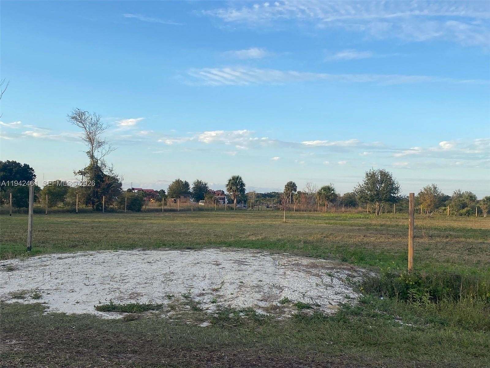 1.25 Acres of Land for Sale in Okeechobee, Florida
