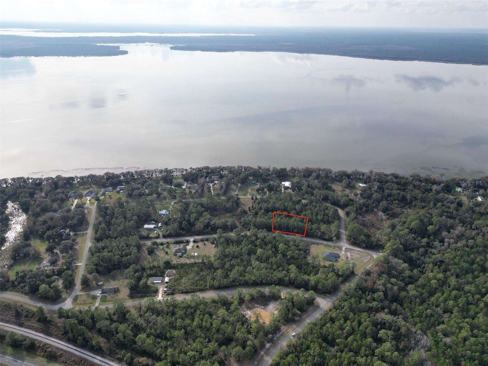 1 Acre of Land for Sale in Hawthorne, Florida