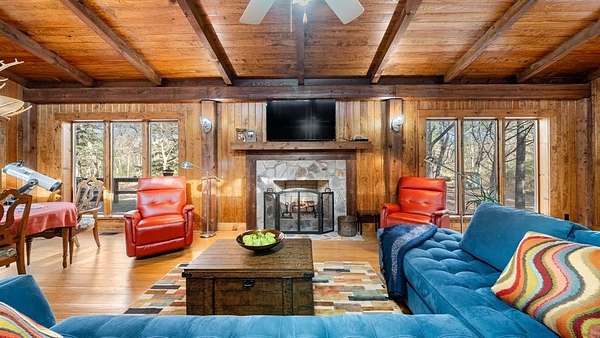 9 Acres of Land with Home for Sale in Sulphur Springs, Texas