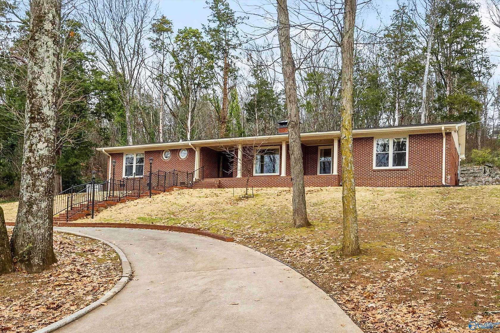 2 Acres of Residential Land with Home for Sale in Huntsville, Alabama