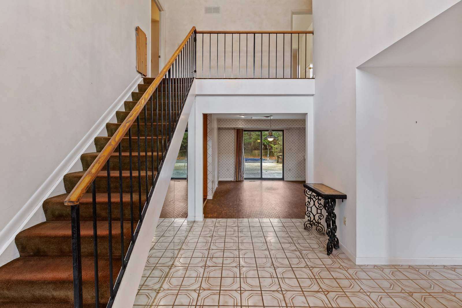 2 Acres of Residential Land with Home for Lease in Lutherville, Maryland