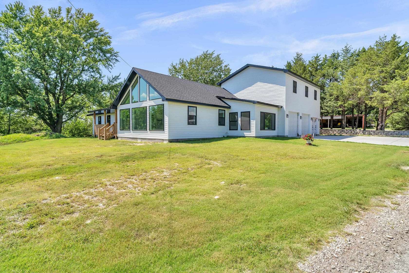 2 Acres of Residential Land with Home for Sale in Marion, Kansas