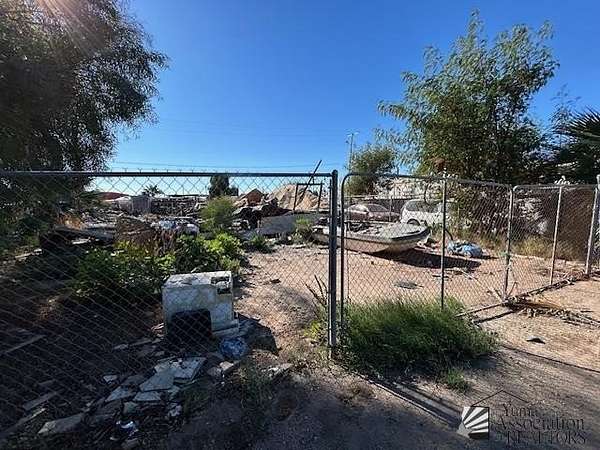 Mixed-Use Land for Sale in Yuma, Arizona