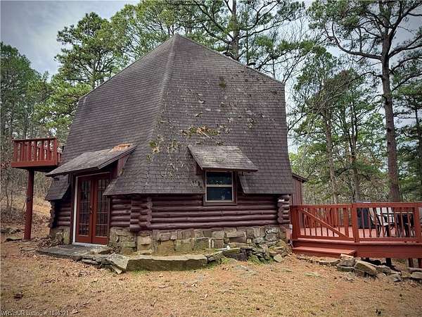 3.32 Acres of Residential Land with Home for Sale in Red Oak, Oklahoma