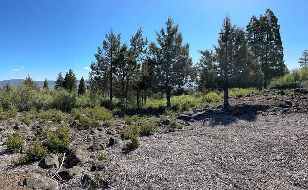 0.55 Acres of Residential Land for Sale in Klamath Falls, Oregon