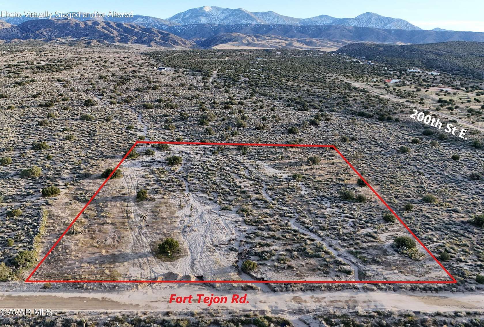 3.83 Acres of Residential Land for Sale in Llano, California