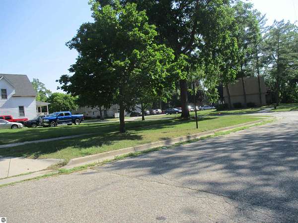 0.1 Acres of Residential Land for Sale in Alma, Michigan